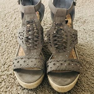 G by Guess wedge sandal Size 7.5